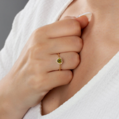 Real Diamond Heart Peridot Ring 8K/10K/14K Solid Gold, Birthstone Heart Ring