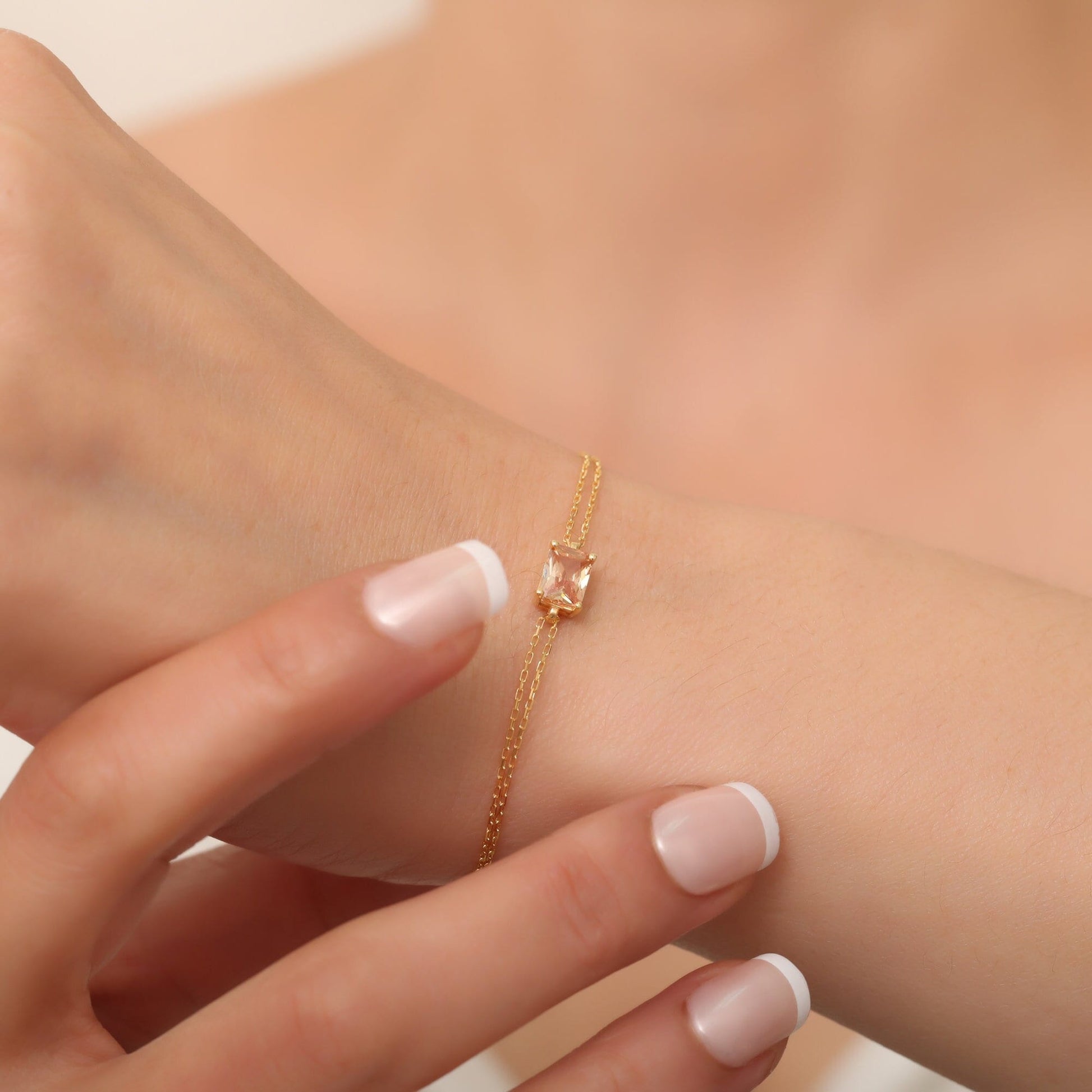 Elegant 14K Solid Gold Bracelet with Rectangular Citrine - Baguette Citrine Bracelet, November Birthstone, Perfect Gift for Mother's Day