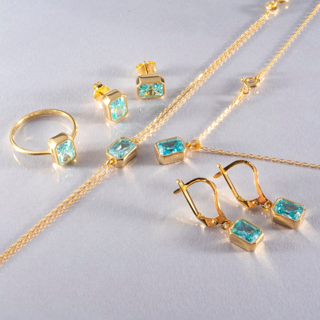 Aquamarine Rectangle Bezel Necklace 14K Solid Gold, March Birthstone Pendant Queen Jewelry Necklace